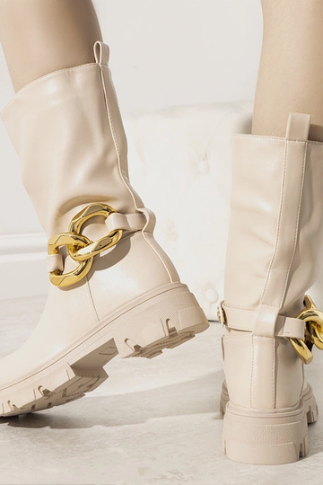 Stivaletti beige isolati con catena Harrison 2