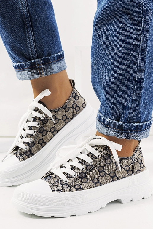 Scarpe blu e color sabbia, "Waters"