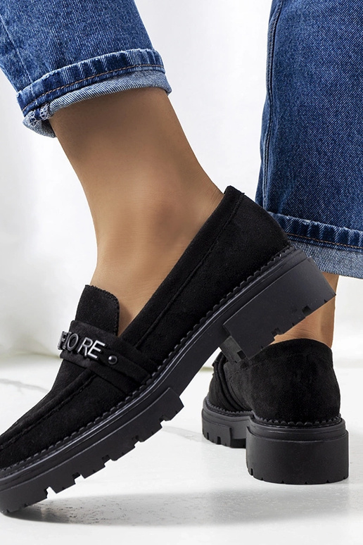 Mocassini neri su suola alta, „Gosens"