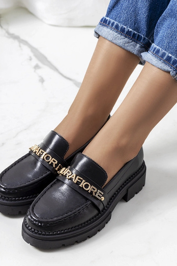 Mocassini neri su suola... 2