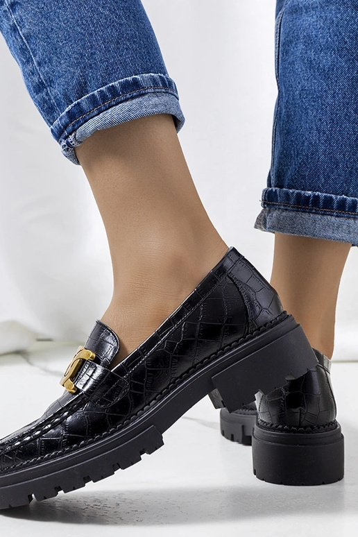 Mocassini neri su suola alta, „Zanen"