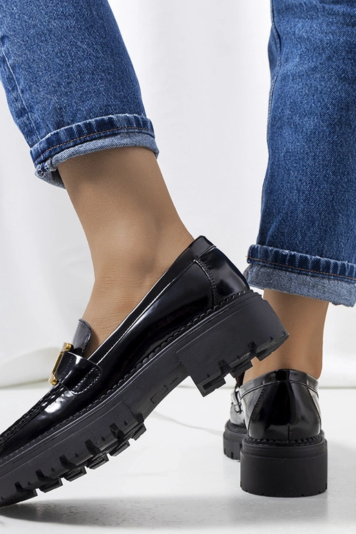 Mocassini neri su suola alta, „Dorland"