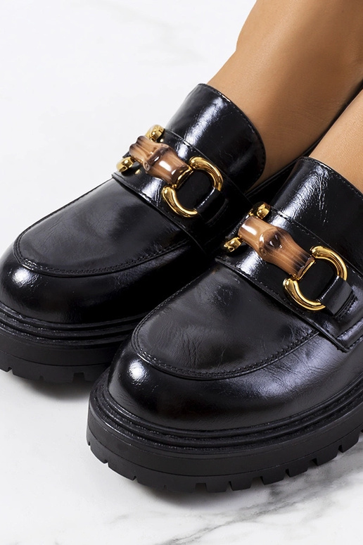 Mocassini neri, „Kemze"