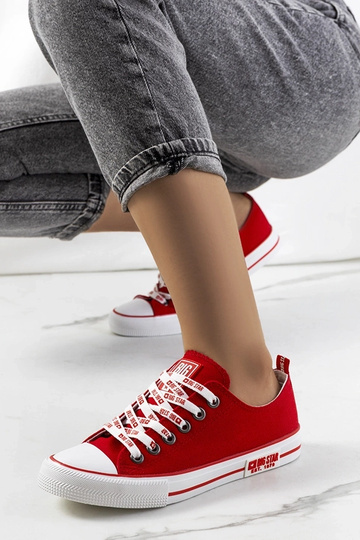 Sneakers classiche rosse...