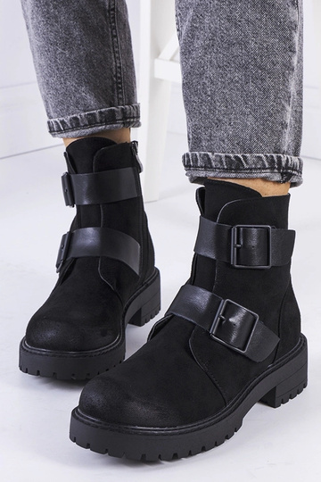 Stivali neri in similpelle...