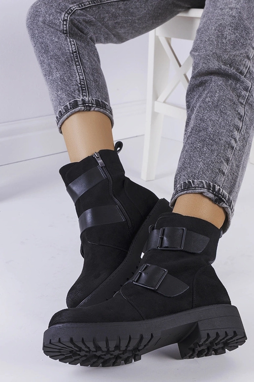 Stivali neri in similpelle...