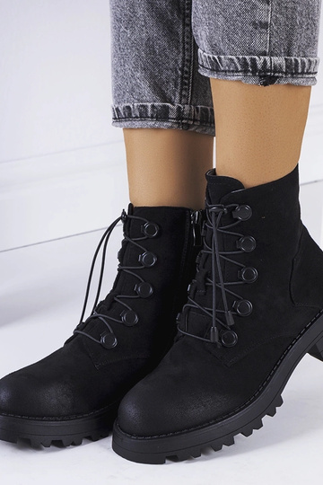 Stivali neri in similpelle...