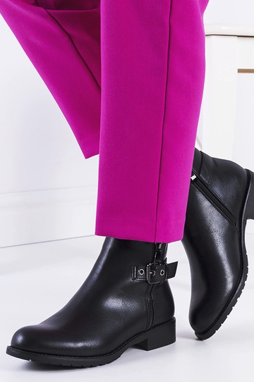 Stivaletti classici neri...