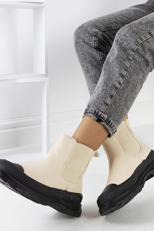 Stivali sabbia in similpelle Loree