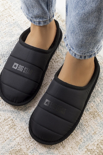 Pantofole da donna nere...