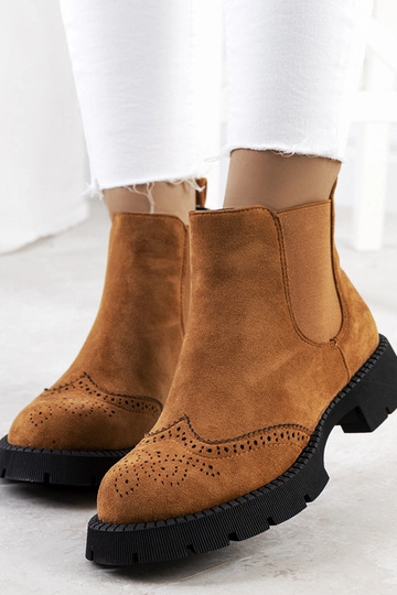 Stivaletti marroni con...