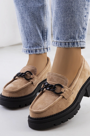 Mocassini color sabbia con...