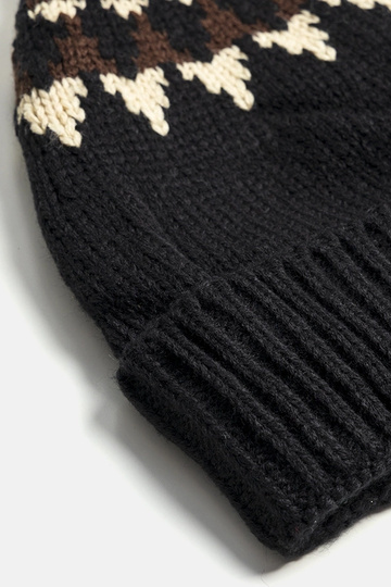 Cappello nero con motivi Abner 2