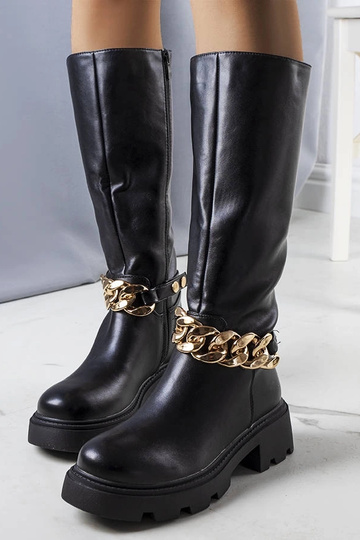 Scarponi Cortino neri isolati