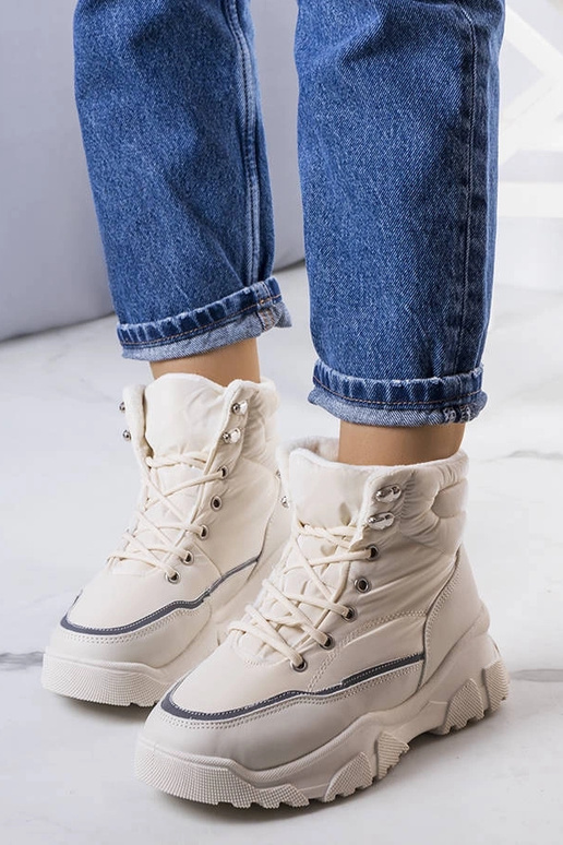 Stivali Rimu isolati color crema