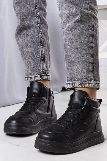 Scarpe sportive invernali...