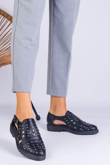 Scarpe nere Eleana con cut-out 2