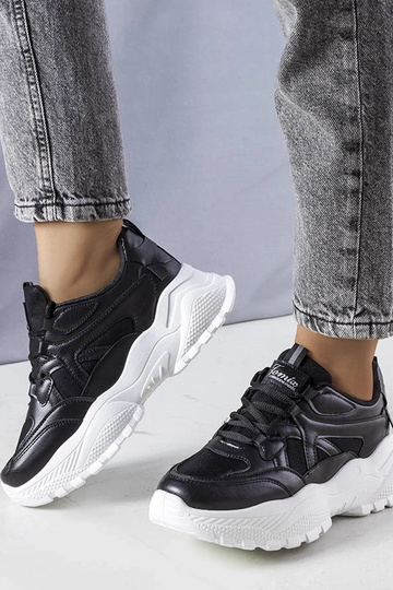 Sneakers nere con suola Lorene massiccia 2