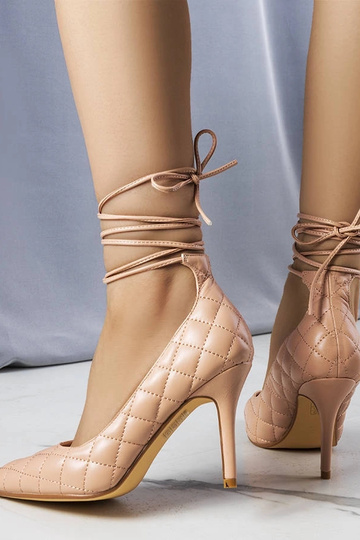Scarpe col tacco con lacci trapuntati rosa Rosie 2