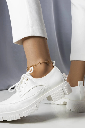 Mezze scarpe bianche su suola massiccia, "Kay"