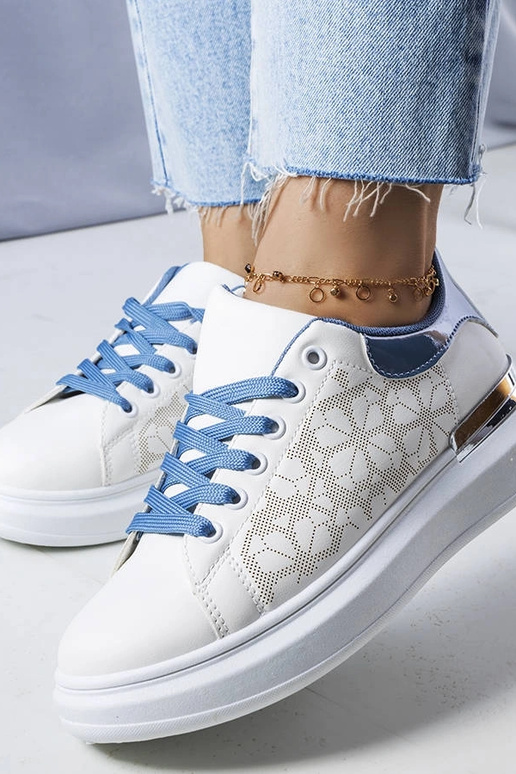 Le scarpe perforate bianche e blu di...