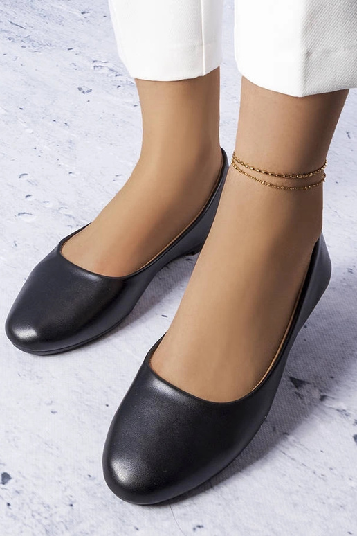 Ballerine nere con sottopiede in...