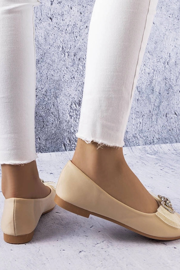 Ballerine beige con fiocco e zirconi LaGarde 2