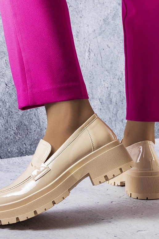 Scarpe Phaneuf in vernice beige