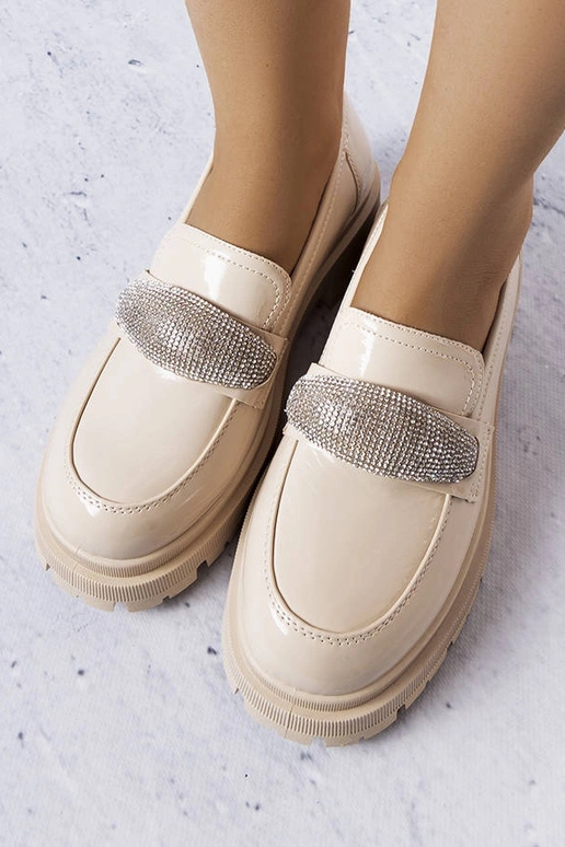 Pusbačiai laccati color sabbia con... Pusbačiai laccati color sabbia con...