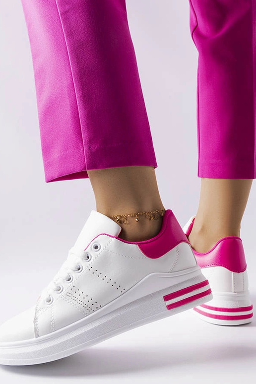 Sneakers bianche con accenti rosa...