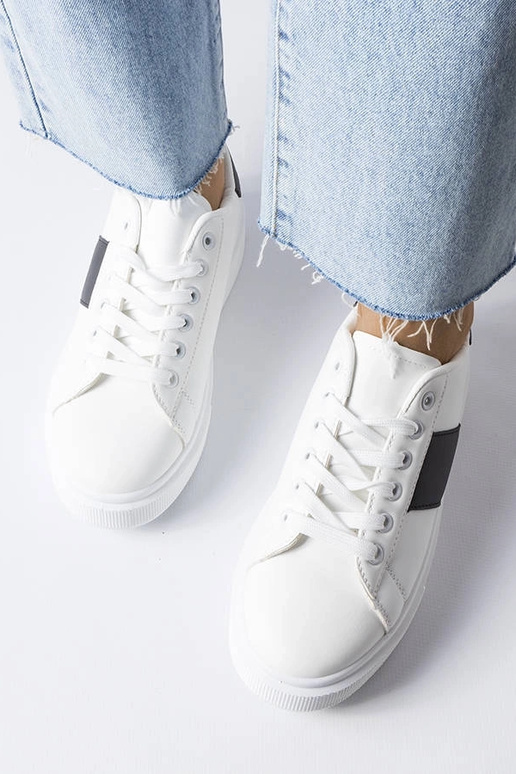 Sneakers bianche con cinturino nero...