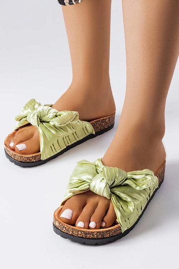 Infradito verdi con fiocco...