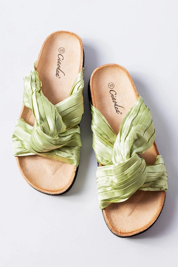 Infradito verdi decorate... 2