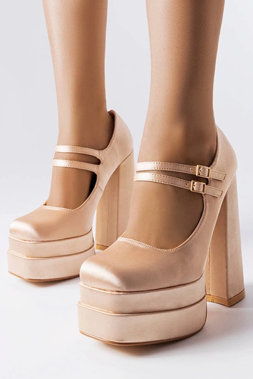 Décolleté beige con tacco...