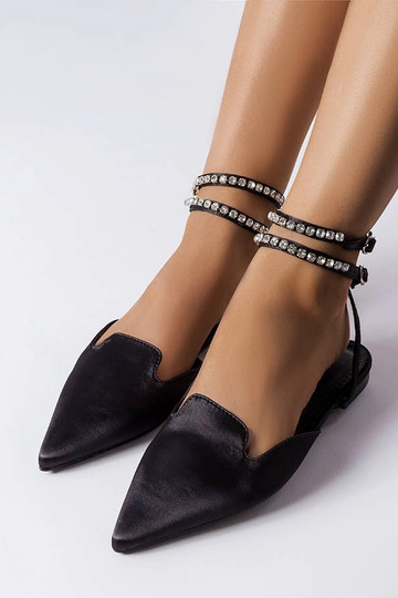 Sandali in raso nero Hewes 2