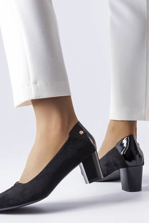 Tacchi eleganti neri, „Vinceza"