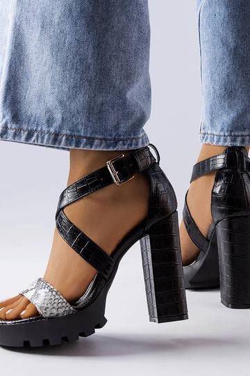 Sandali bianchi stampa...