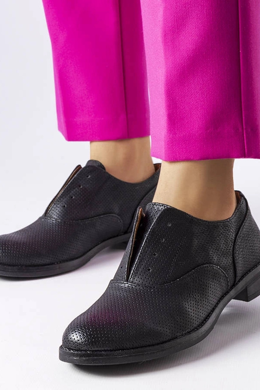 Scarpe nere traforate Kairaouani