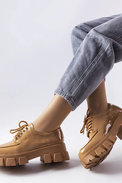 Stivaletti marroni verniciati,... Stivaletti marroni verniciati,...