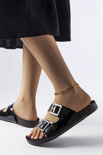 Infradito con fibbia... 2