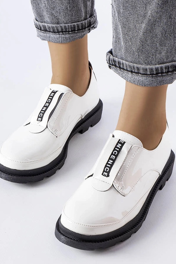 Scarpe Legget in vernice bianca