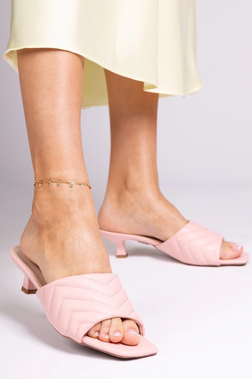 Ciabatte rosa con tacco basso, “Launay”