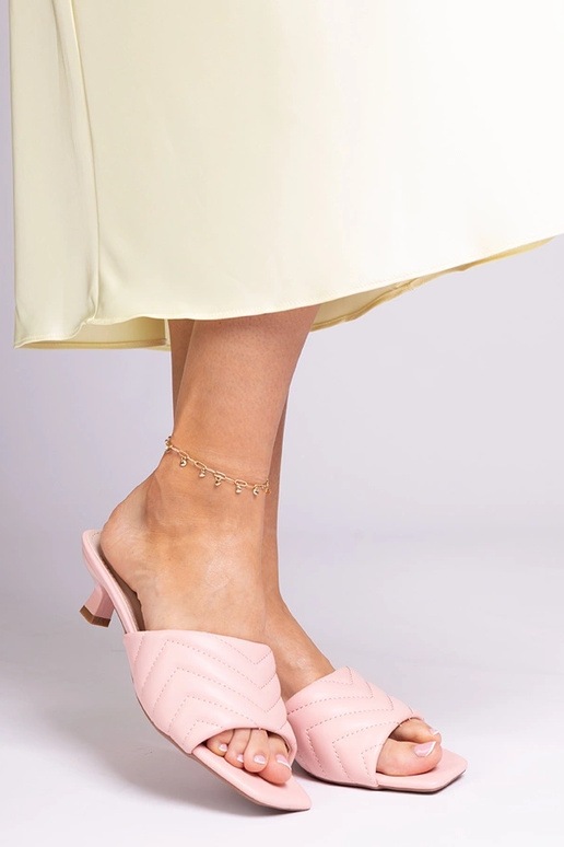 Ciabatte rosa con tacco basso, “Launay”