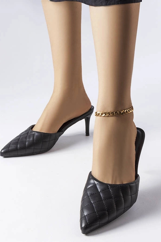 Slip-on nere trapuntate con tacco a...