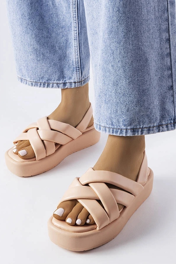 Sandali con plateau a ferro...