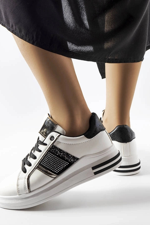 Sneakers nere e bianche con zirconi...