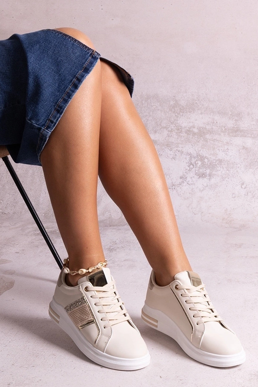 Sneakers beige decorate con zirconi...