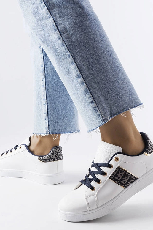 Sneakers bianche con tomaia decorata...