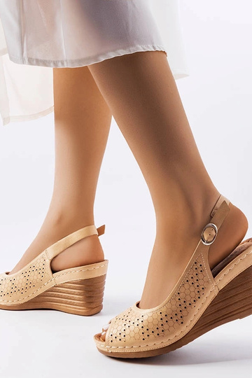 Sandali con zeppa traforati beige Emeral 2