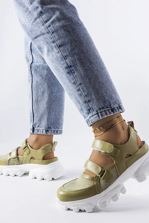 Sneakers verdi con suola massiccia Djurs